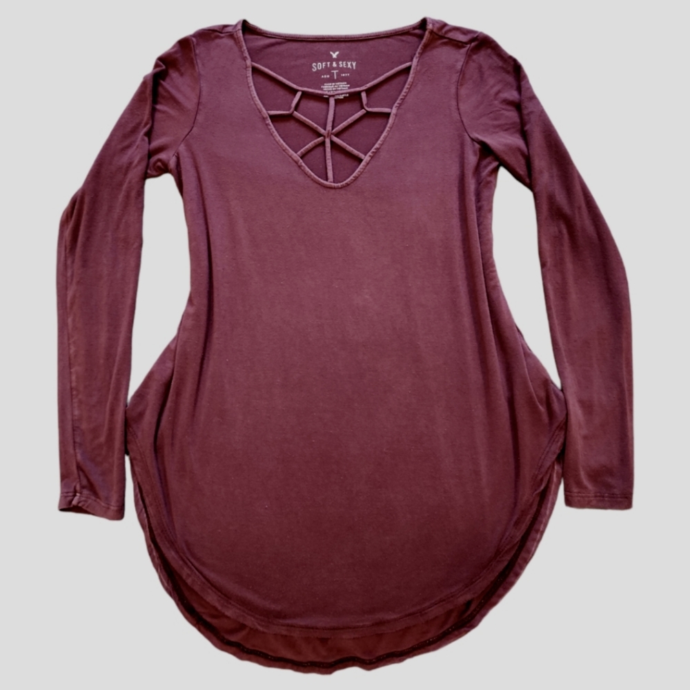 American Eagle tunic women's cut long sleeve top